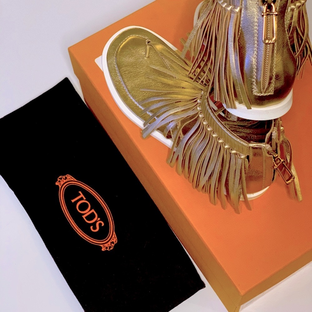 Tod’s Nubuck Gold Fringe Sandals size 35.5 “Rare!” - Picture 5 of 9